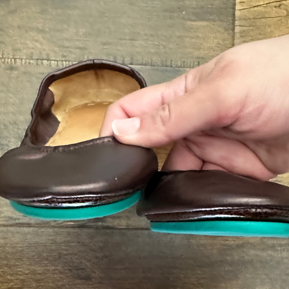 Tieks Limited Edition Raspberry Truffle - Picture 4 of 7